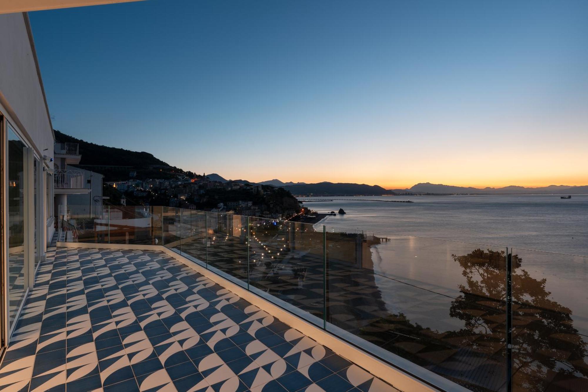 Laguna Blu - Resort Villa Overlooking The Sea On The Amalfi Coast Vietri Eksteriør billede
